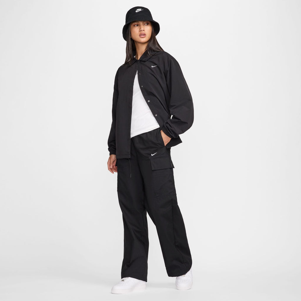 Women's Mid-Rise Woven Cargo Pants (FV7643-010)