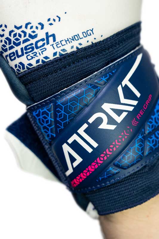 Attrakt Regrip (55705454310)