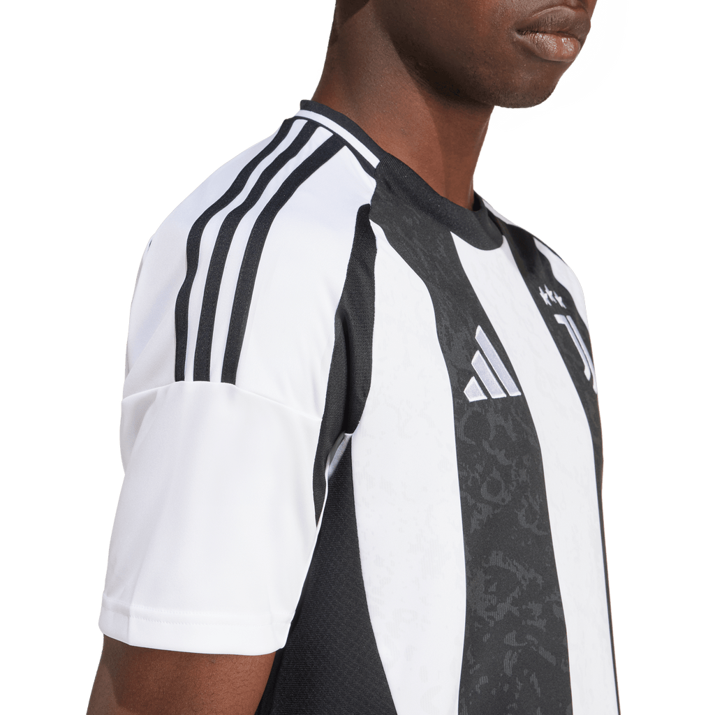 Juventus 24/25 Home Jersey (IS8002)