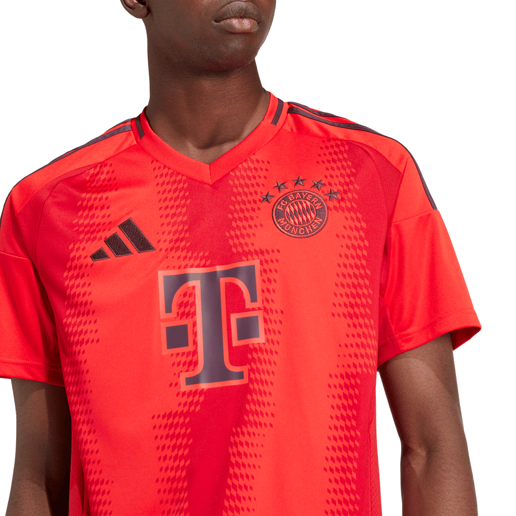 FC Bayern 24/25 Home Jersey (IT8511)