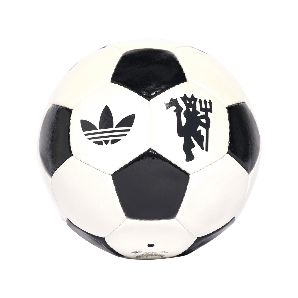 Manchester United Ball (IX4024)