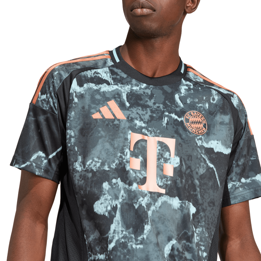 FC Bayern 24/25 Away Jersey (IZ3130)